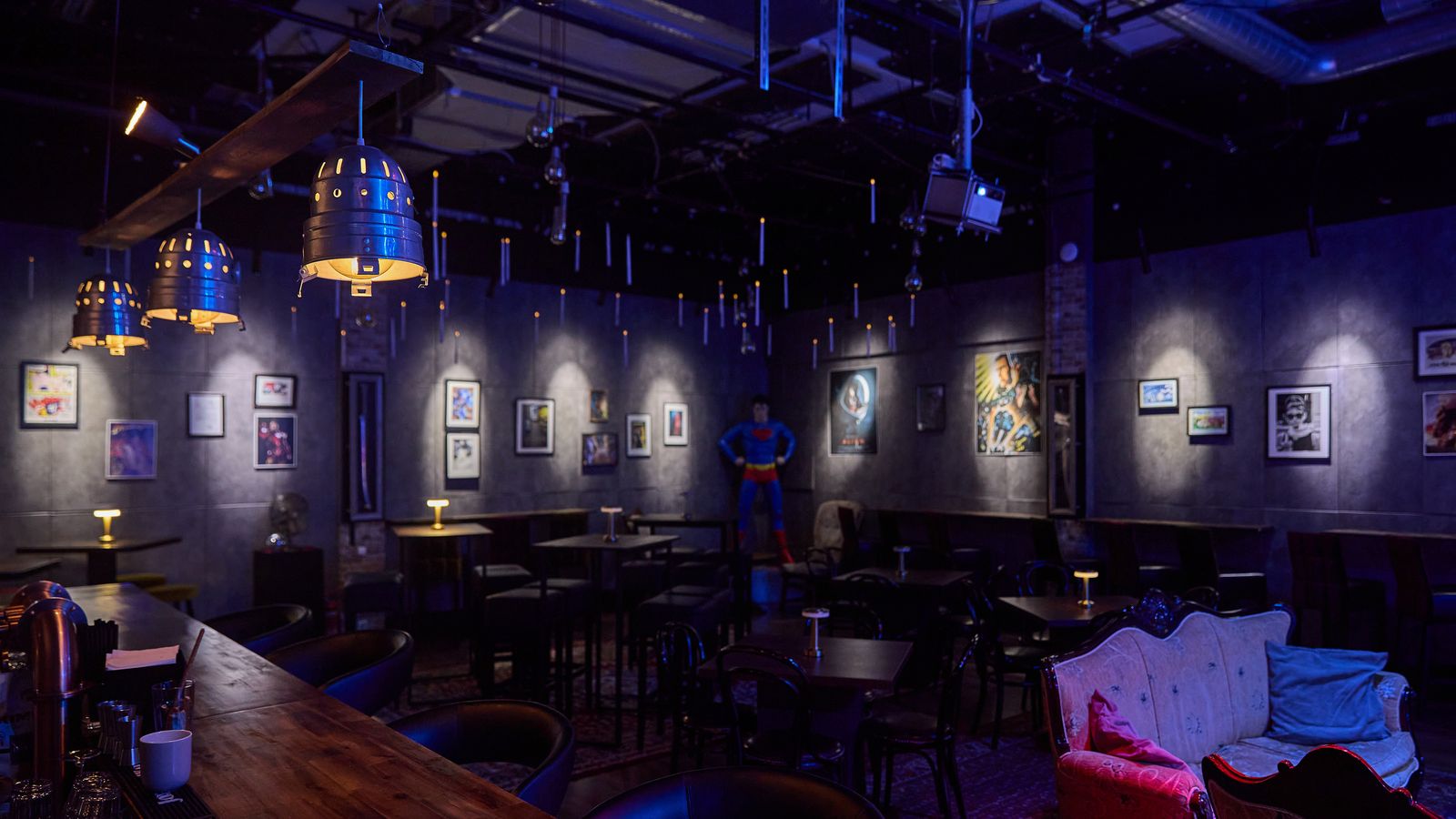 Барът в The Underground Event Hall