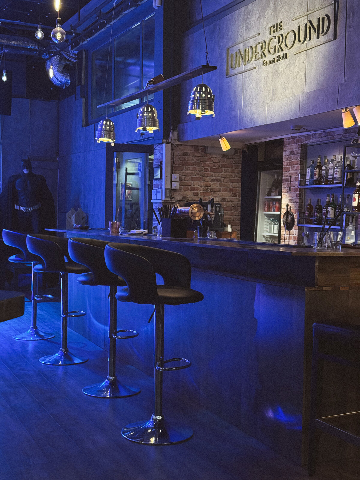 Барът в The Underground Event Hall